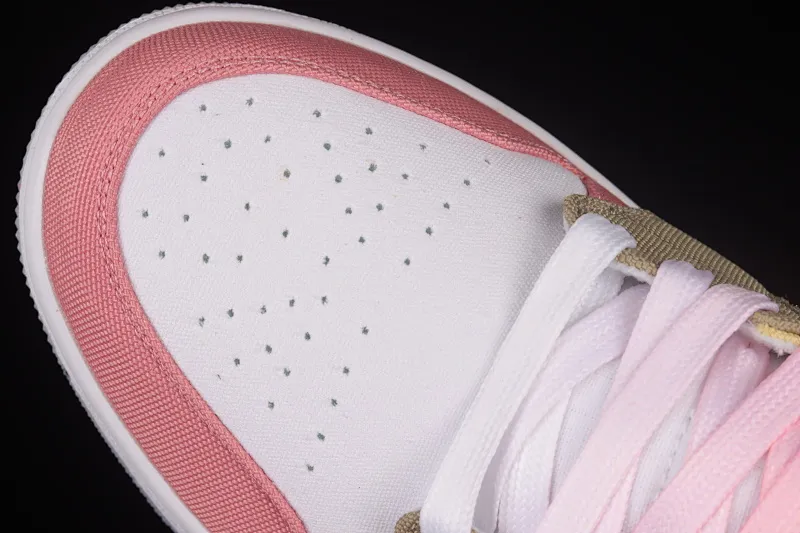 All categories Air Jordan Jordan series basketball shoes Air Jordan 1 Mid Air Jordan 1 Mid AJ1 candy powder Zhongbang basketball shoes DJ0338-100